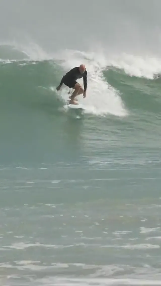 Surf-Ritt, jetzt im Hochformat